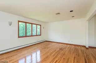 36 Bellows Ln, Montville Township, NJ 07082 - Photo 9