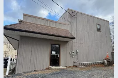 33 Willow St, Washington Boro, NJ 07882 - Photo 3