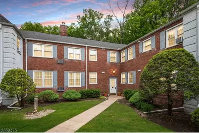 10 Parkway Vlg #10 E, Cranford Township, NJ 07016 - Photo 1