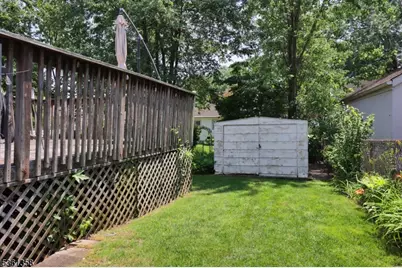 992 Milton Blvd, Rahway, NJ 07065 - Photo 33