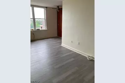 704-712 North Broad St 8D, Elizabeth, NJ 07208 - Photo 7