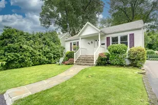 42 William St, Lincoln Park, NJ 07035 - Photo 1