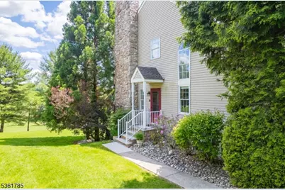 20 Pinehurst Dr, Washington Township, NJ 07882 - Photo 1