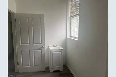 85 S Harrison St, East Orange, NJ 07018 - Photo 15