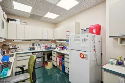 25 E Willow St., Millburn, NJ 07041 - Photo 15