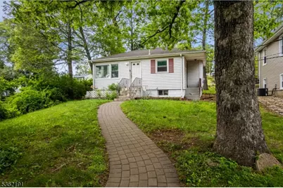 519 Davsel Rd, Roxbury Township, NJ 07850 - Photo 1