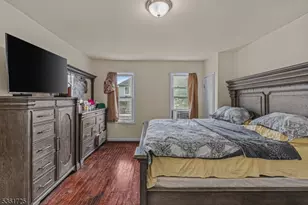 832 S 15th St, Newark, NJ 07108 - Photo 13