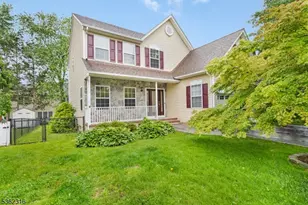 27 Heinrick Way, Bridgewater, NJ 08807 - Photo 1