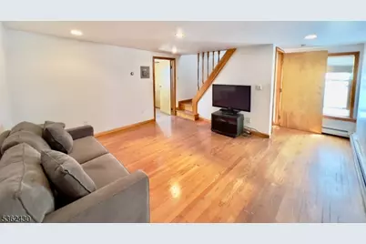 62 Nichols St, Newark, NJ 07105 - Photo 1