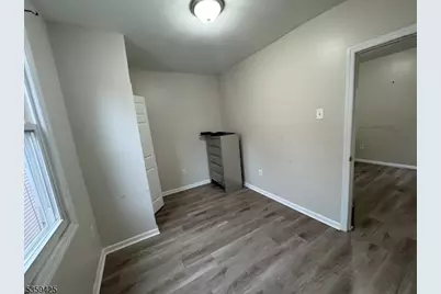 27 Highland Ave, Newark, NJ 07104 - Photo 7