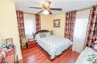 136 Martin Ave, Clifton, NJ 07012 - Photo 13