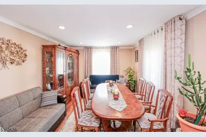 136 Martin Ave, Clifton, NJ 07012 - Photo 7