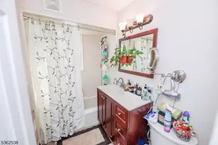 136 Martin Ave, Clifton, NJ 07012 - Photo 17