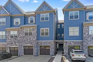 505 Mariners Pointe, Hopatcong, NJ 07843 - Photo 1