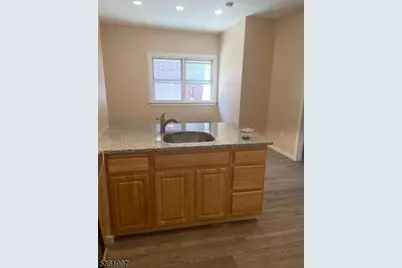 475 Clinton Ave, Newark, NJ 07108 - Photo 9