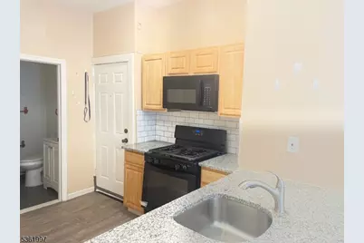 475 Clinton Ave, Newark, NJ 07108 - Photo 17