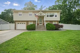 102 Murdock St, Woodbridge Township, NJ 08863 - Photo 1