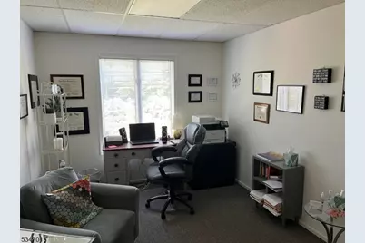 1425 Pompton Ave, Cedar Grove Twp., NJ 07009 - Photo 3