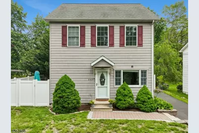 547 Logan Dr, Roxbury Township, NJ 07850 - Photo 1