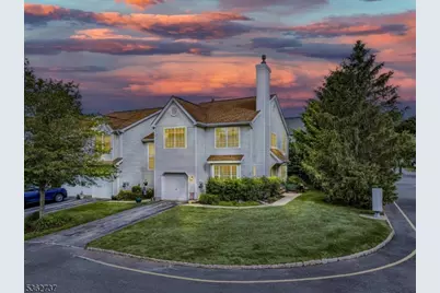 17 Willow Circle, Hamburg, NJ 07419 - Photo 1