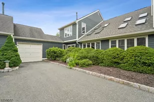 11 Village Dr Condo, Bernards Township, NJ 07920 - Photo 1