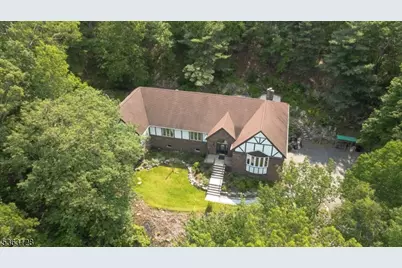 5 Brookvale Ter, Kinnelon, NJ 07405 - Photo 1