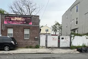 760762 S 16th St, Newark, NJ 07103 - Photo 1