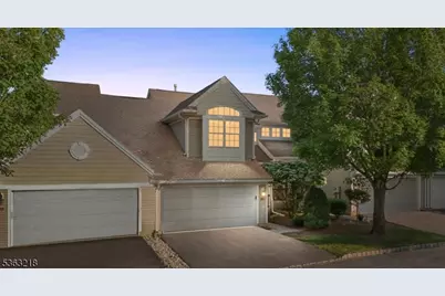 133 Marlboro Cir, Lopatcong Township, NJ 08886 - Photo 1