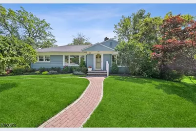 44 Harvey Dr, Summit, NJ 07901 - Photo 1