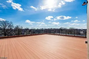 310 W Jersey St, Elizabeth, NJ 07202 - Photo 13