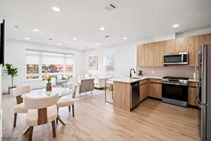 310 W Jersey St, Elizabeth, NJ 07202 - Photo 1