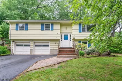 30 Woodland Ct, Kinnelon, NJ 07405 - Photo 1