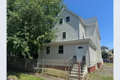 82 Montgomery Avenue, Newark, NJ 07108 - Photo 1
