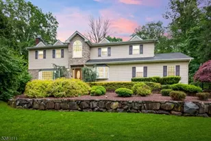 28 Sherbrook Dr, Berkeley Heights Township, NJ 07922 - Photo 1