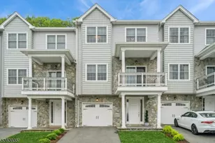 55 Halina Ln, Butler, NJ 07405 - Photo 1