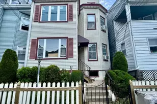 202 Kearney St, Paterson, NJ 07522 - Photo 1