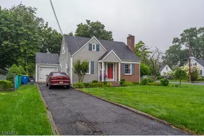 510 Oakridge Ave, North Plainfield, NJ 07063 - Photo 1