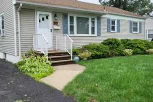 207 Charlotte Ave, South Bound Brook Boro, NJ 08880 - Photo 1