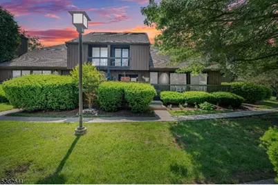 215 Kingsberry Dr, Franklin Township, NJ 08873 - Photo 1