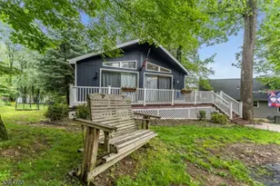 2 Deer Run Dr, High Bridge, NJ 08829 - Photo 1