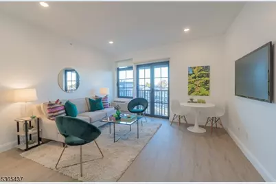 1026 Stuyvesant Ave #302, Union Township, NJ 07083 - Photo 3