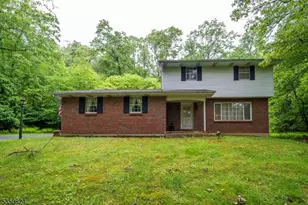 38 Summerfield Rd, White Township, NJ 07823 - Photo 1