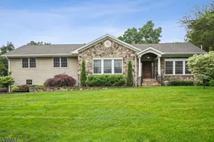 27 Wesley Ct, New Providence, NJ 07974 - Photo 1