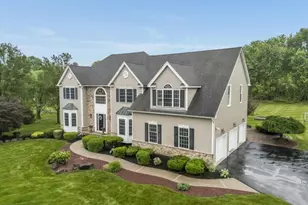 16 Plaza Rd, Lopatcong Township, NJ 08865 - Photo 1