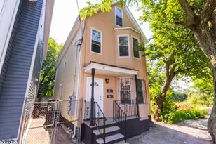 38 Kent St, Newark, NJ 07108 - Photo 1