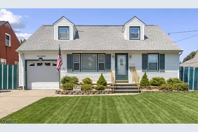 718 Pine St, Roselle Park, NJ 07204 - Photo 1