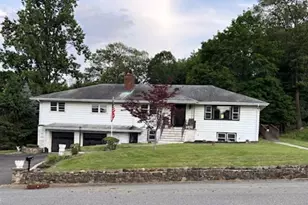 81 Roosevelt Ave, North Haledon, NJ 07508 - Photo 1