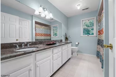 301 Berkley Ave, Montgomery Township, NJ 08502 - Photo 43