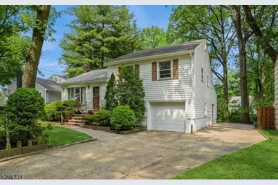 856 Colonial Arms Rd, Union Township, NJ 07083 - Photo 1