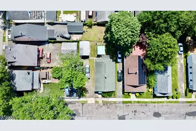 10-12 Medbourne Ave, Irvington, NJ 07111 - Photo 17